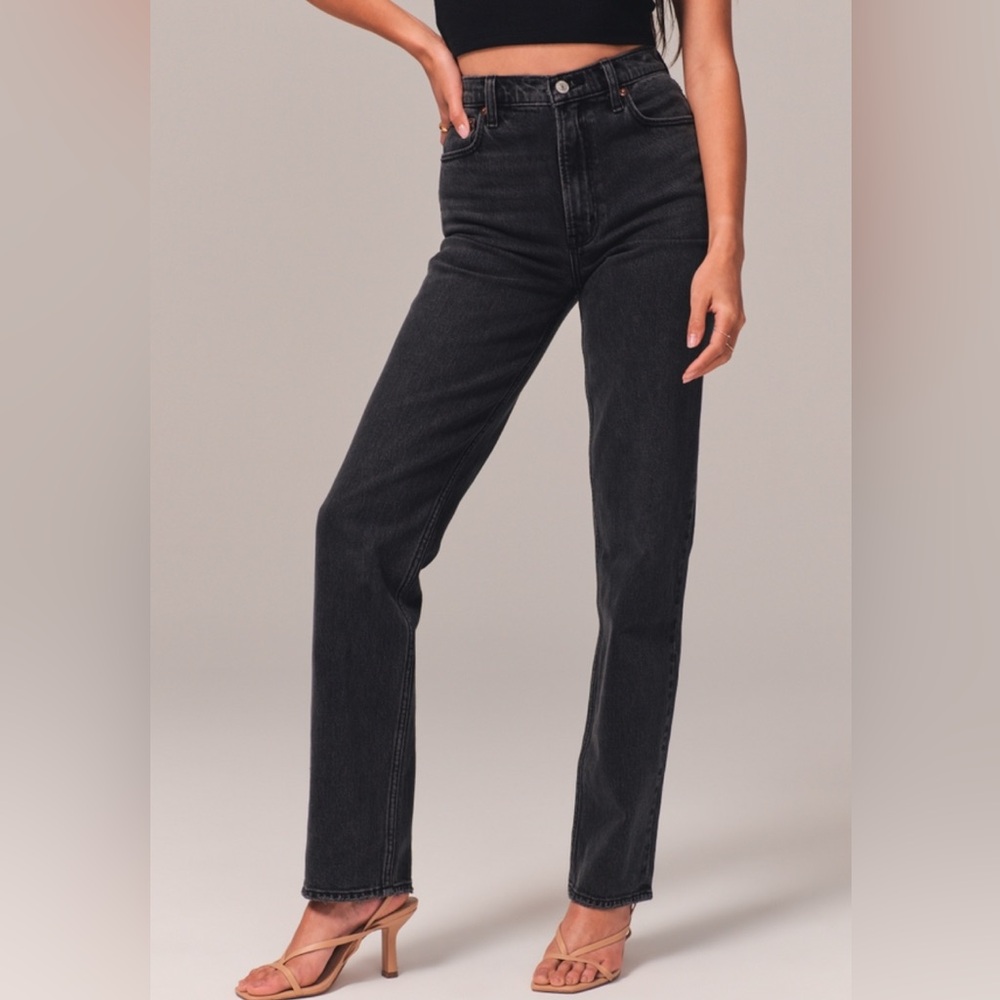 Abercrombie Curve Love The 90’s Straight Ultra High Rise Jeans